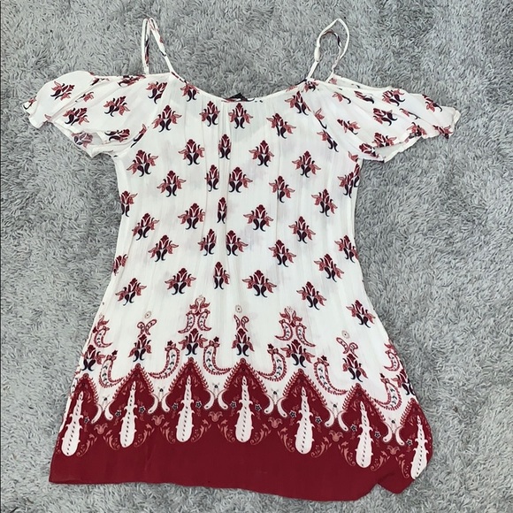 3 FOR $25 rue21 cold shoulder tunic top - Picture 3 of 3